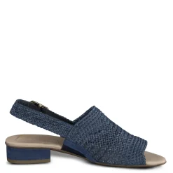 Helena Sandal