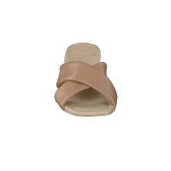 Lauren Sandal