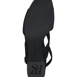 Remy Sandal