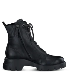Sasha Boot