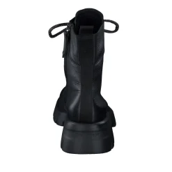 Sasha Boot