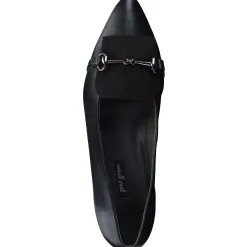 Selena Flat
