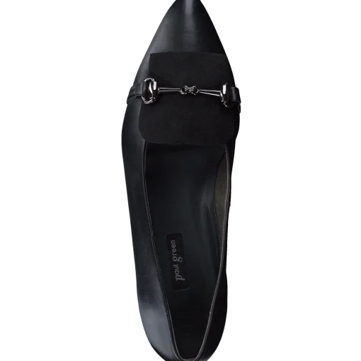 Selena Flat