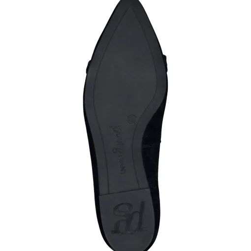 Selena Flat