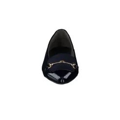 Selena Flat