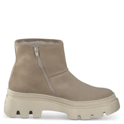 Shelly Boot