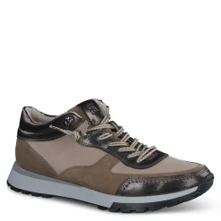 Spunky Sneaker