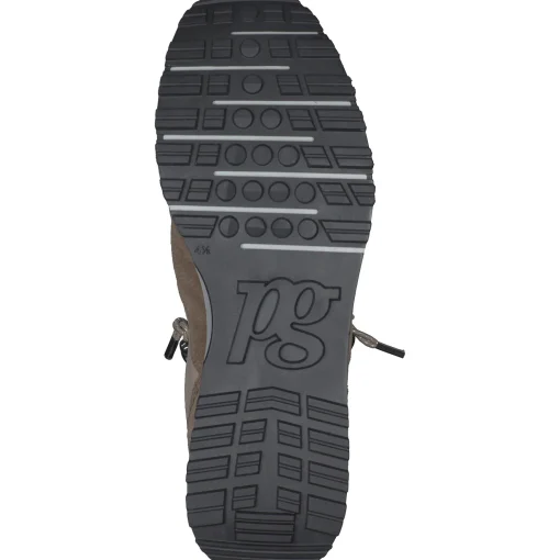 Spunky Sneaker