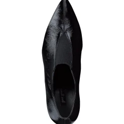 Stacia Heel