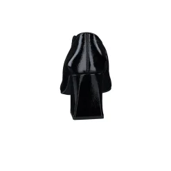 Stacia Heel