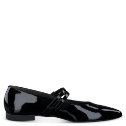 Stella Flat