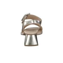 Tanya Sandal
