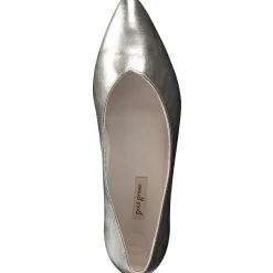 Tia Flat