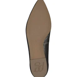 Tia Flat