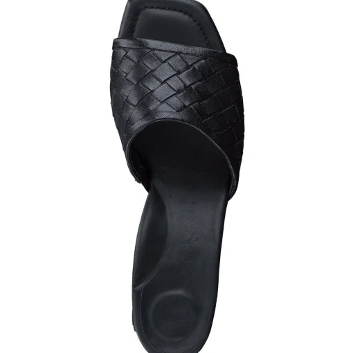 Tisha Heel