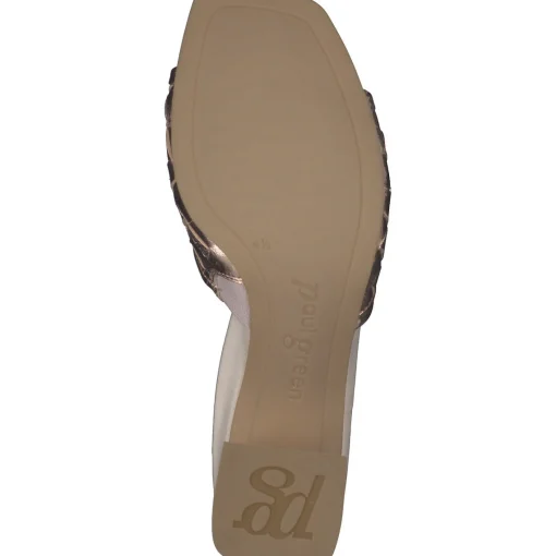 Tisha Heel