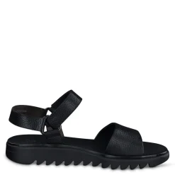 Toni Sandal